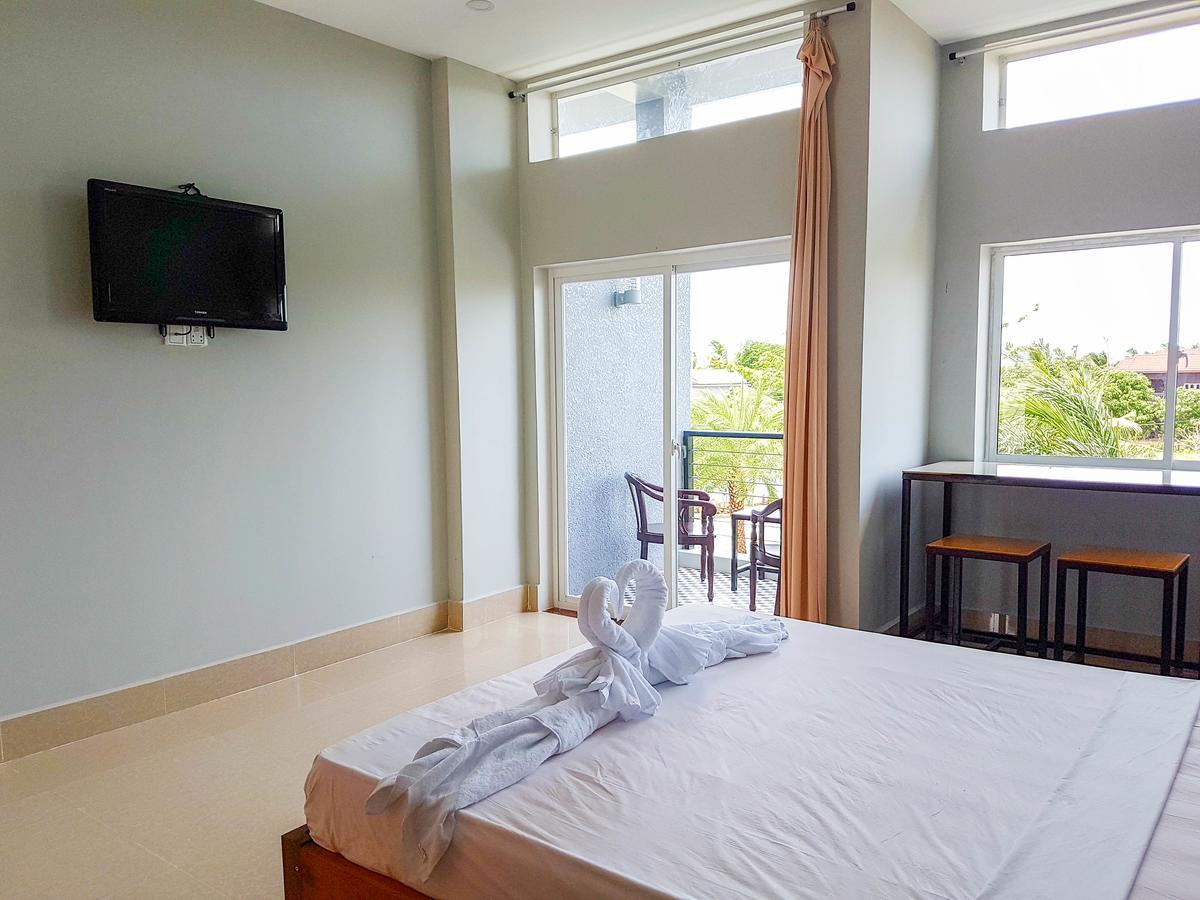 Two Moons Resort Kampot Exterior foto